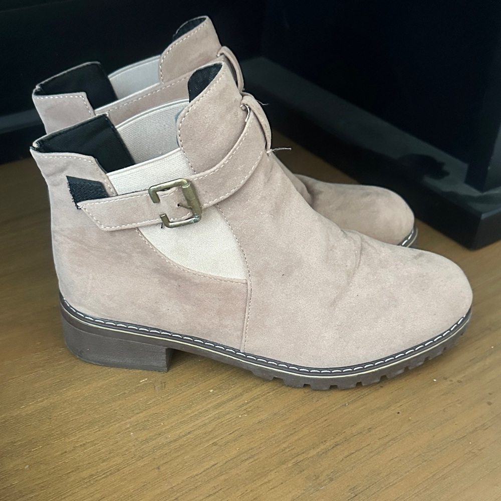 Stylish Tan Ankle Boots